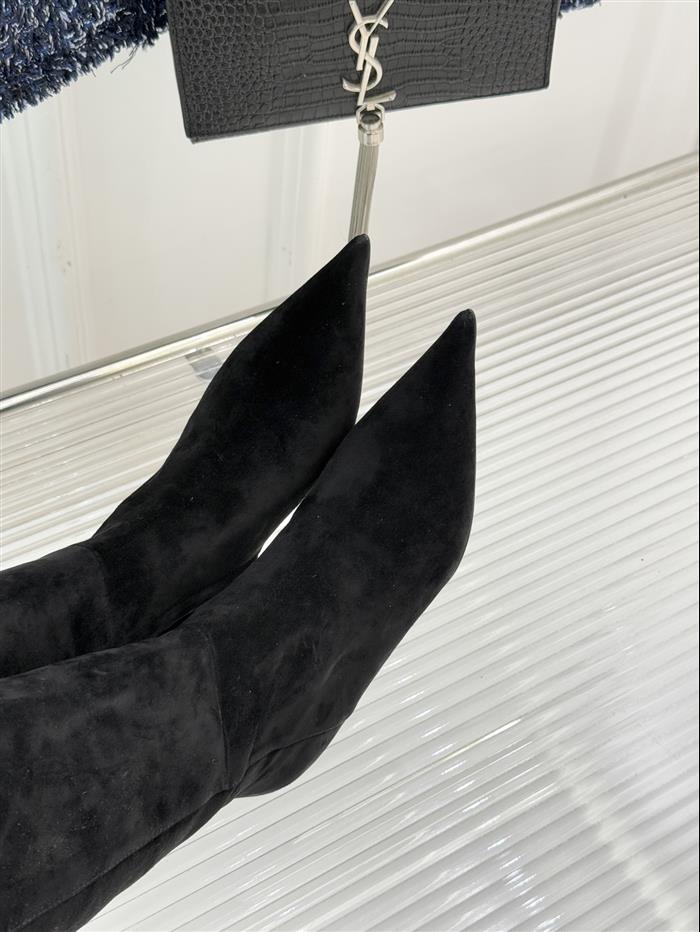 20251128174316112 470